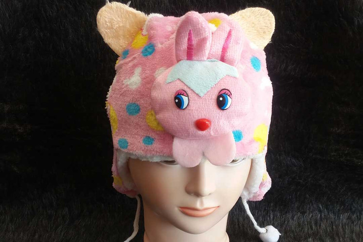 کلاه بچه گانه عروسکی رنگ صورتی