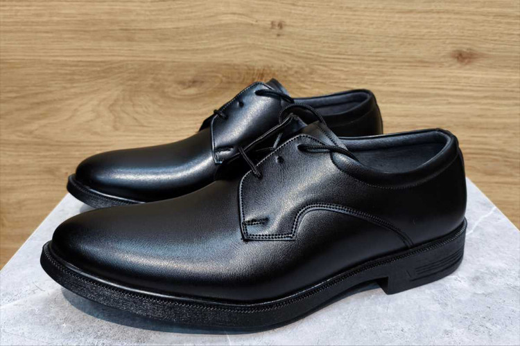 کفش کالج مردانه مشکی بند دار (جنس فوم) کد ۰۵۰